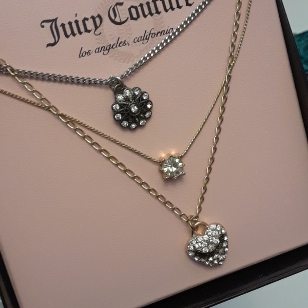 New🌹 Juicy  Couture logo necklace🌹